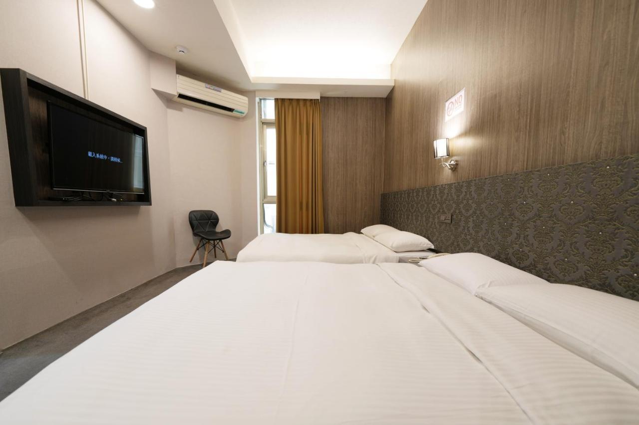 Meworld Hotel - Ximen Taipei Bagian luar foto
