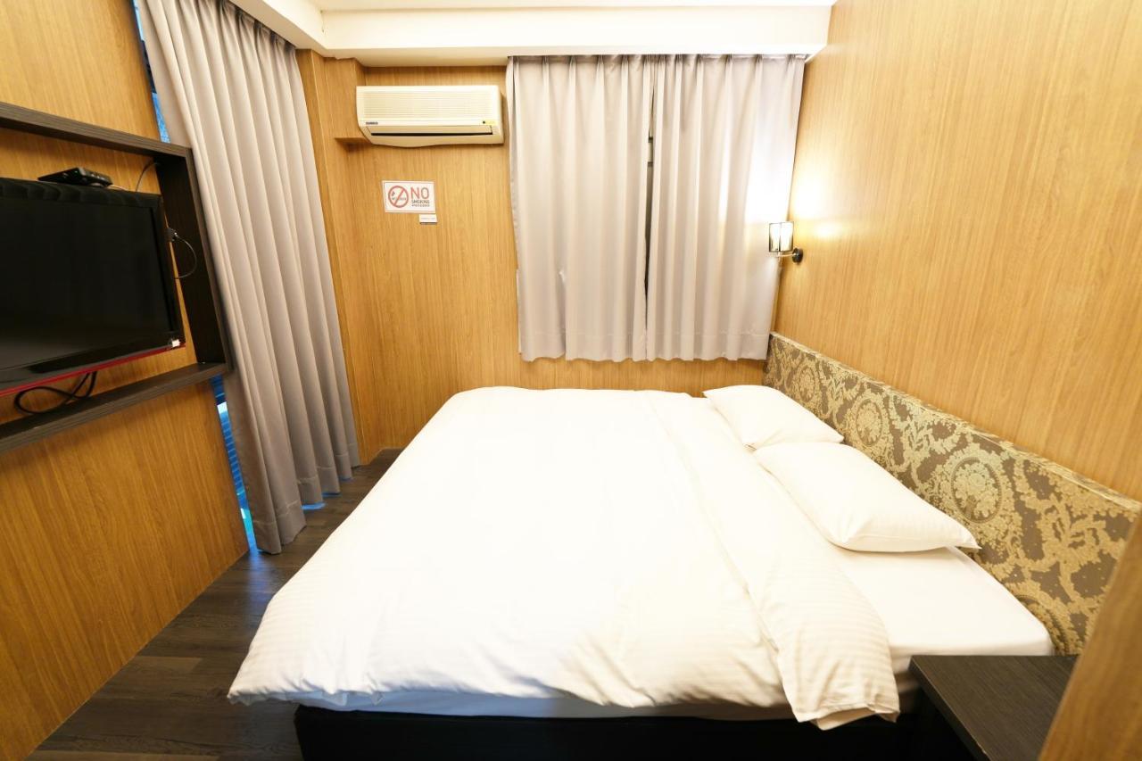 Meworld Hotel - Ximen Taipei Bagian luar foto