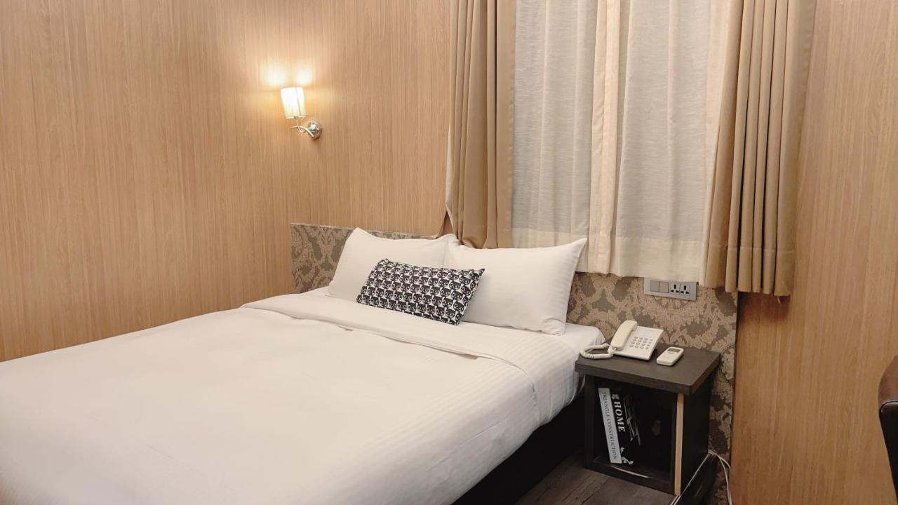 Meworld Hotel - Ximen Taipei Bagian luar foto